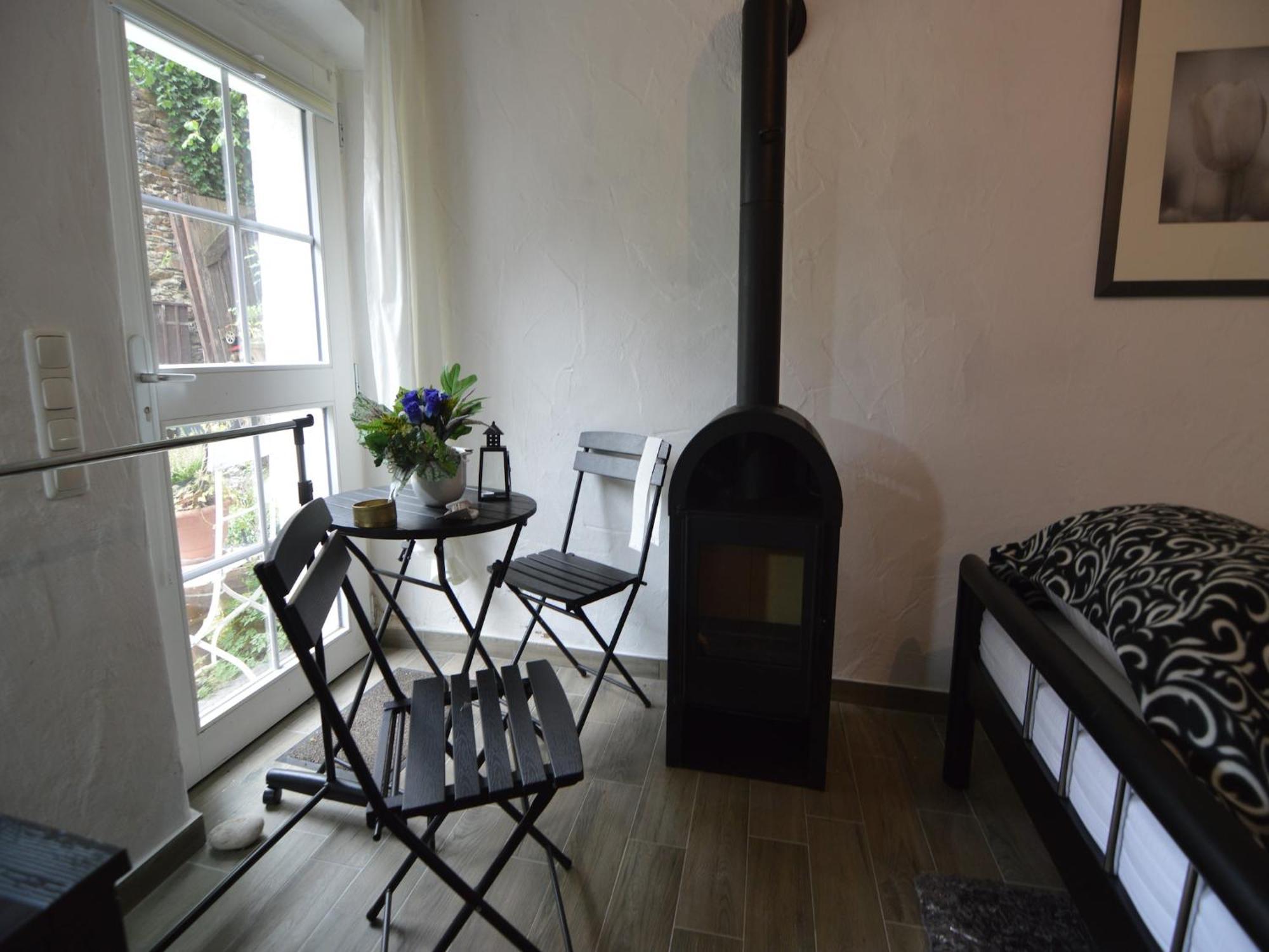 Cozy Apartment In Immerath With Fishing Near Exterior foto